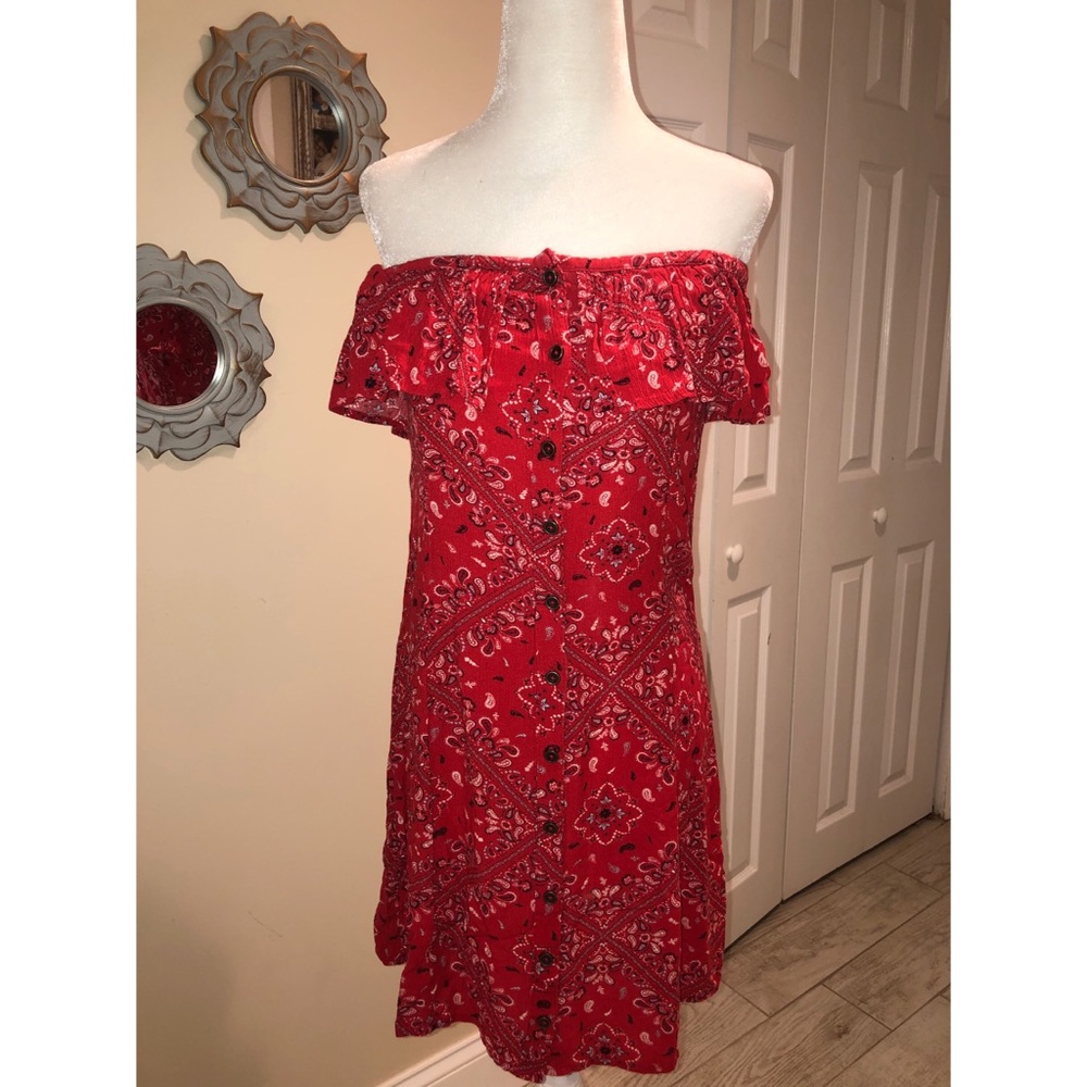 OFF THE SHOULDER DRESS